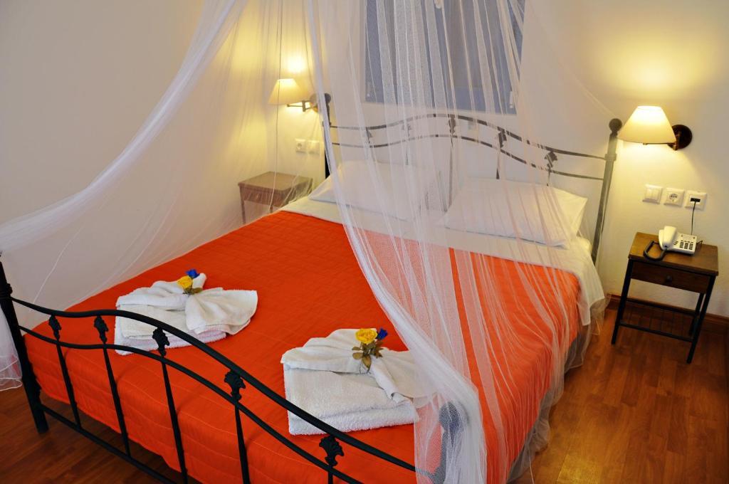Ellibay Aparthotel Livadia  ภายนอก รูปภาพ