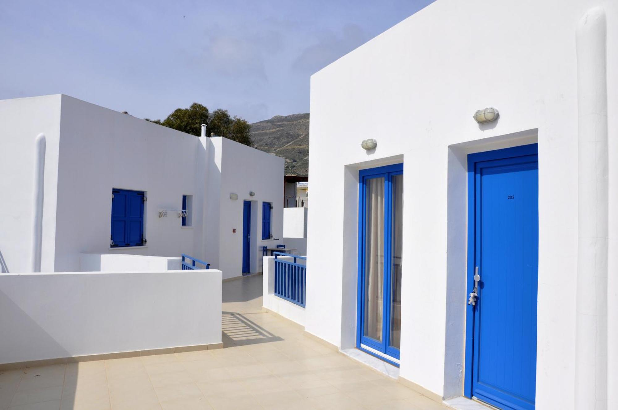 Ellibay Aparthotel Livadia  ภายนอก รูปภาพ