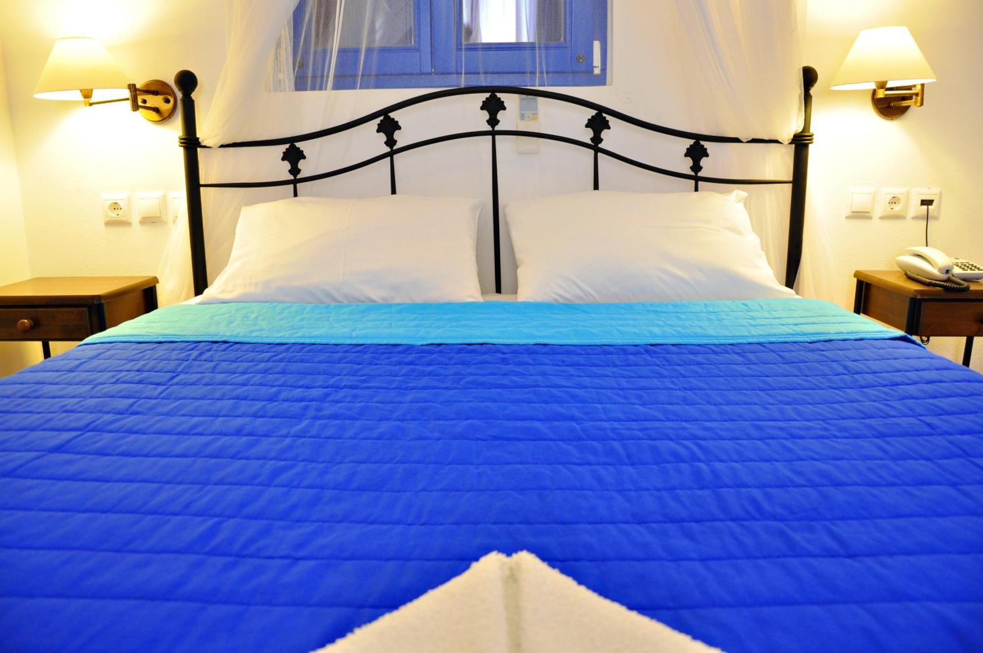 Ellibay Aparthotel Livadia  ภายนอก รูปภาพ