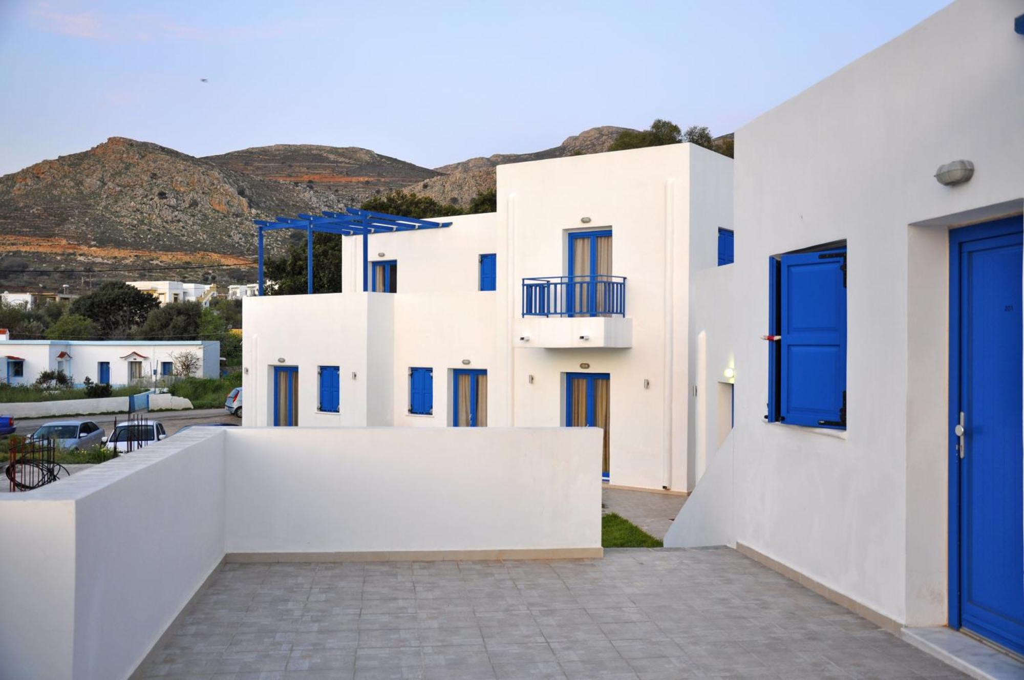 Ellibay Aparthotel Livadia  ภายนอก รูปภาพ