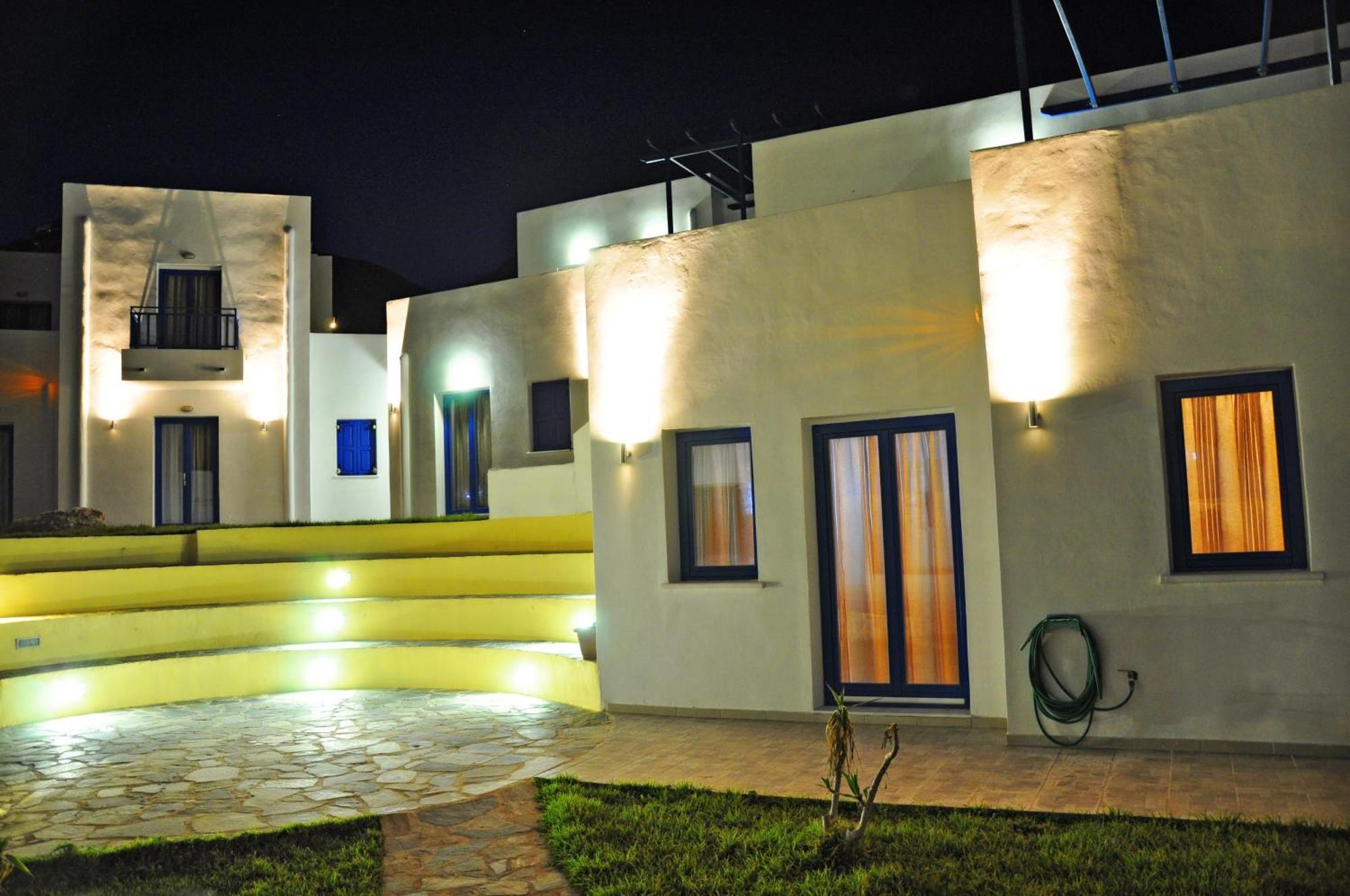 Ellibay Aparthotel Livadia  ภายนอก รูปภาพ