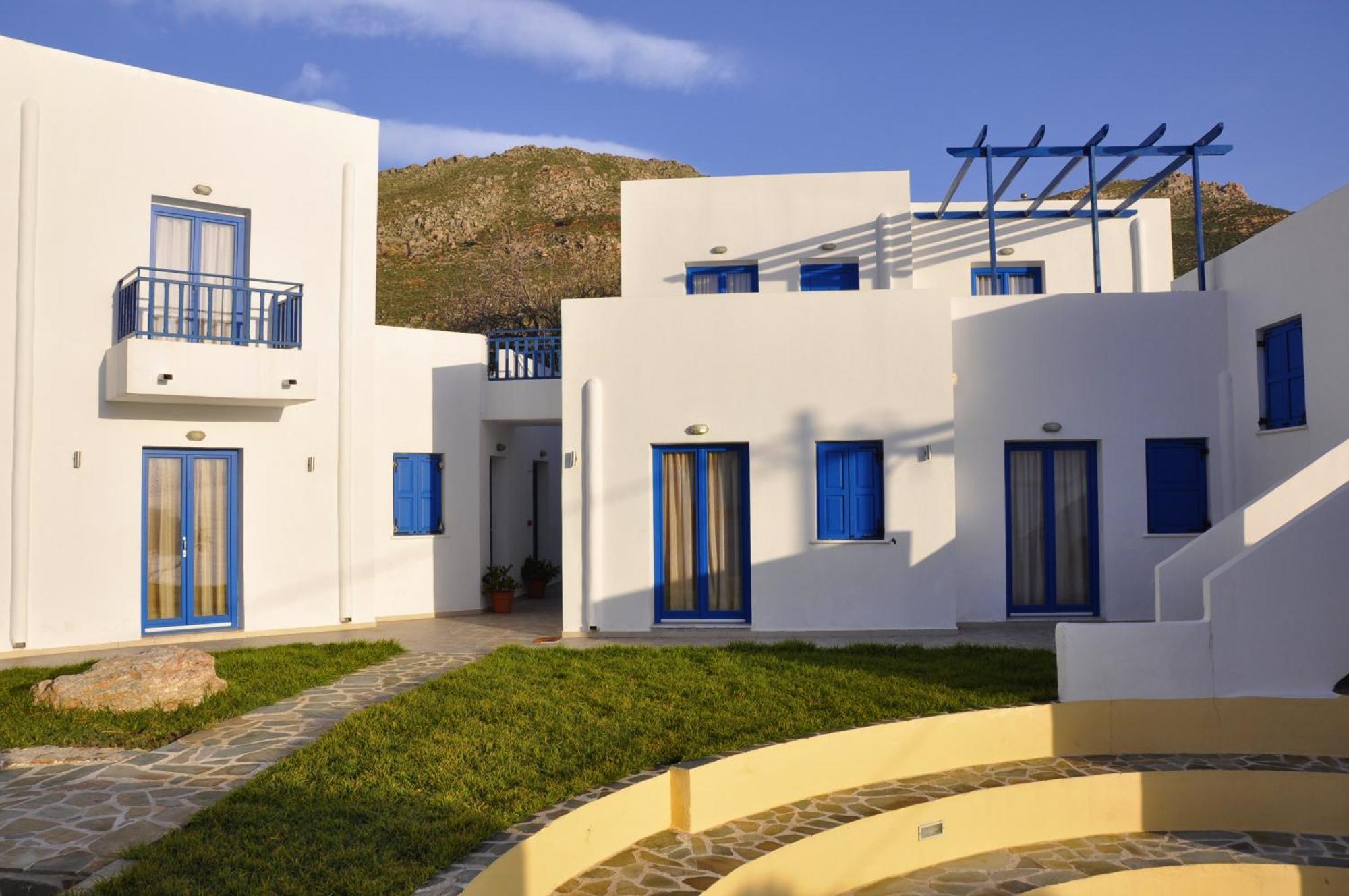 Ellibay Aparthotel Livadia  ภายนอก รูปภาพ
