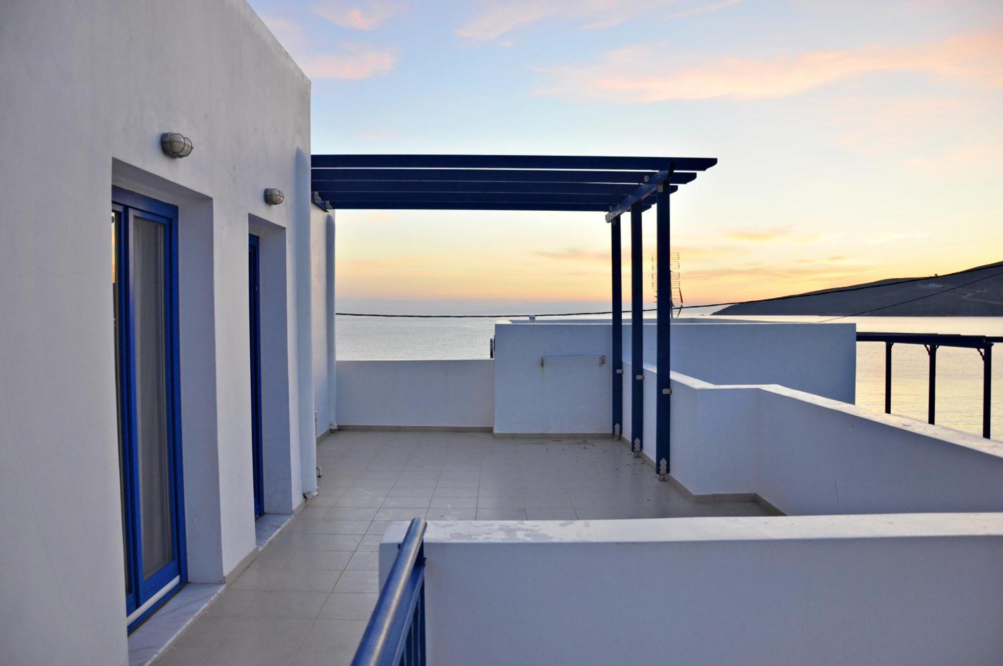 Ellibay Aparthotel Livadia  ภายนอก รูปภาพ