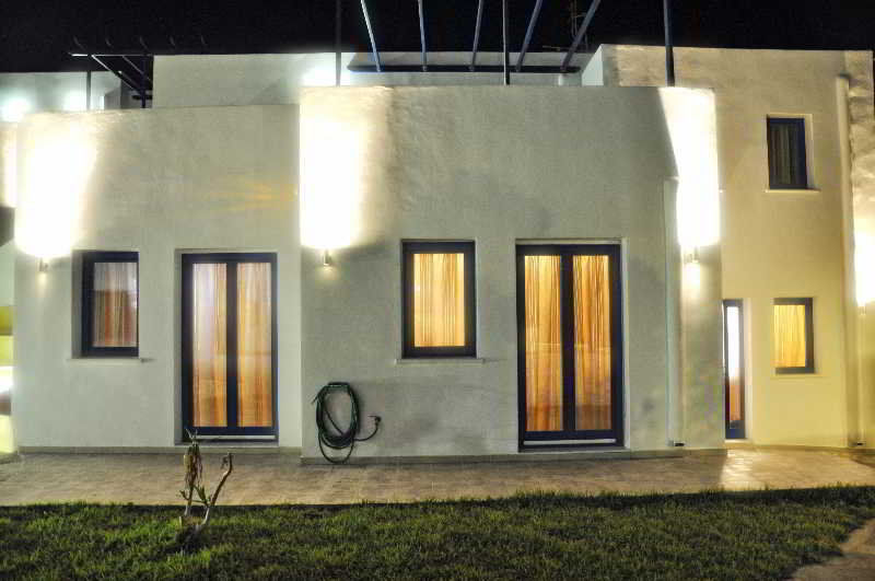 Ellibay Aparthotel Livadia  ภายนอก รูปภาพ